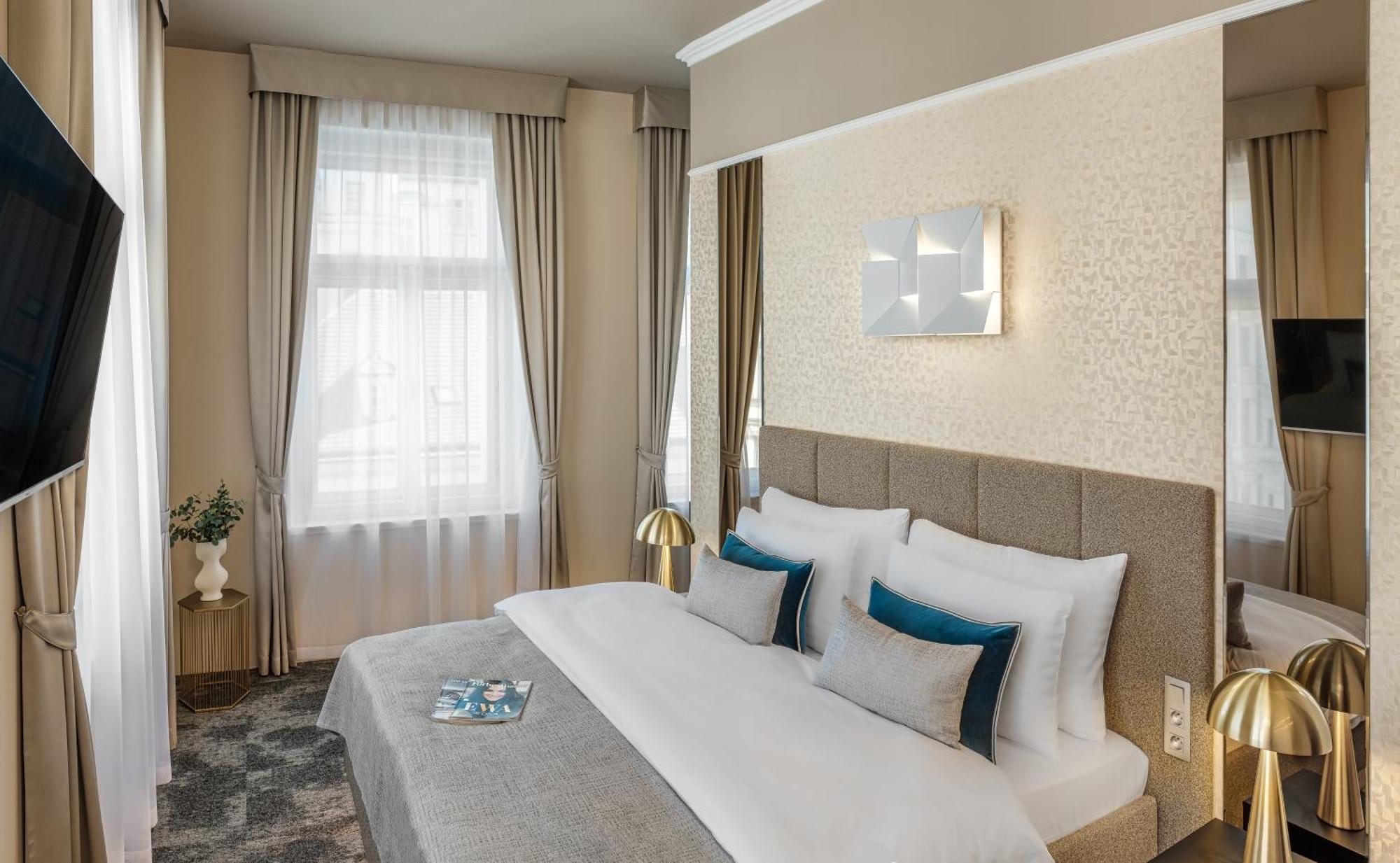 Hotel Maestro By Adrez Prague Ngoại thất bức ảnh