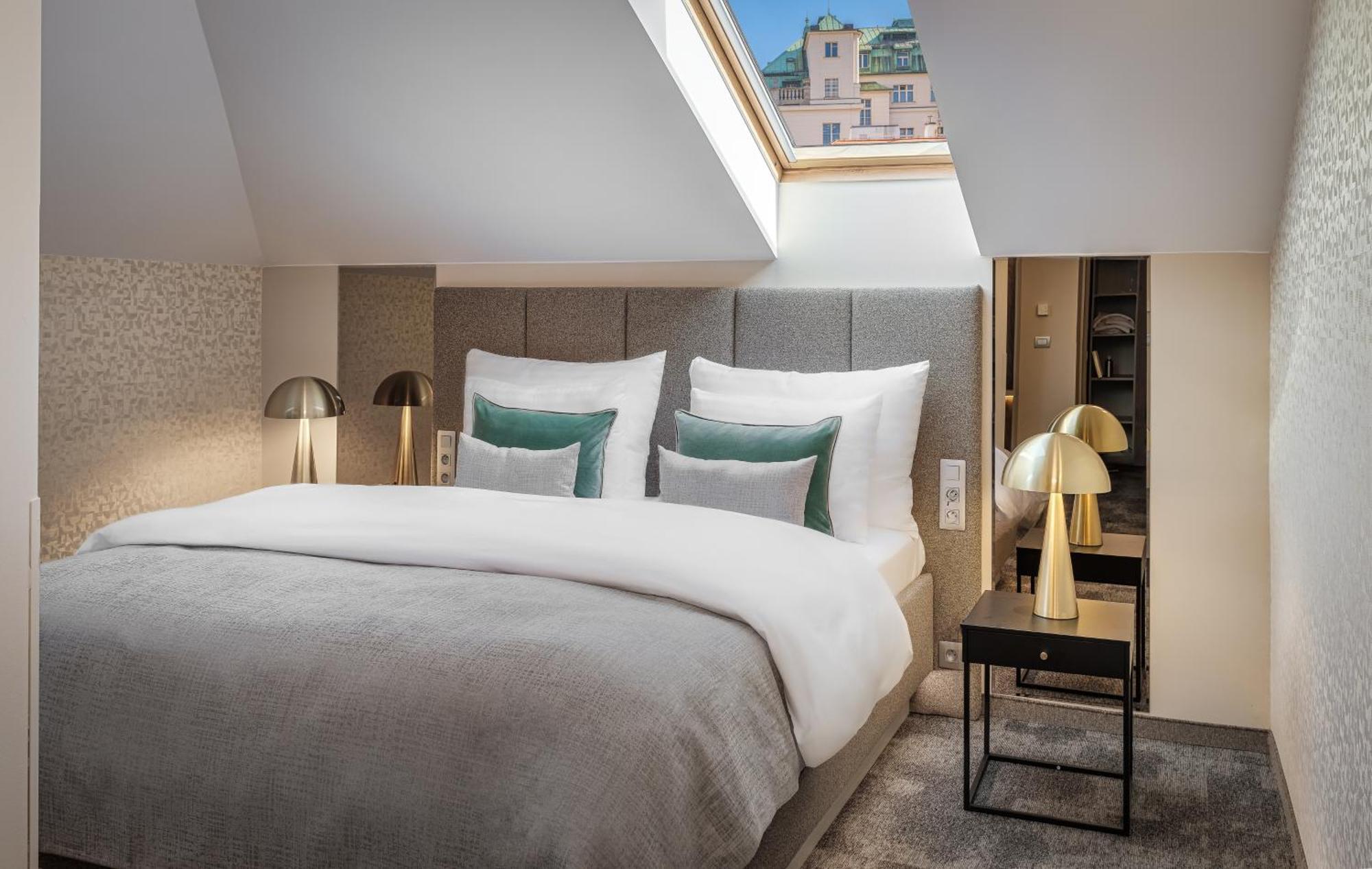 Hotel Maestro By Adrez Prague Ngoại thất bức ảnh