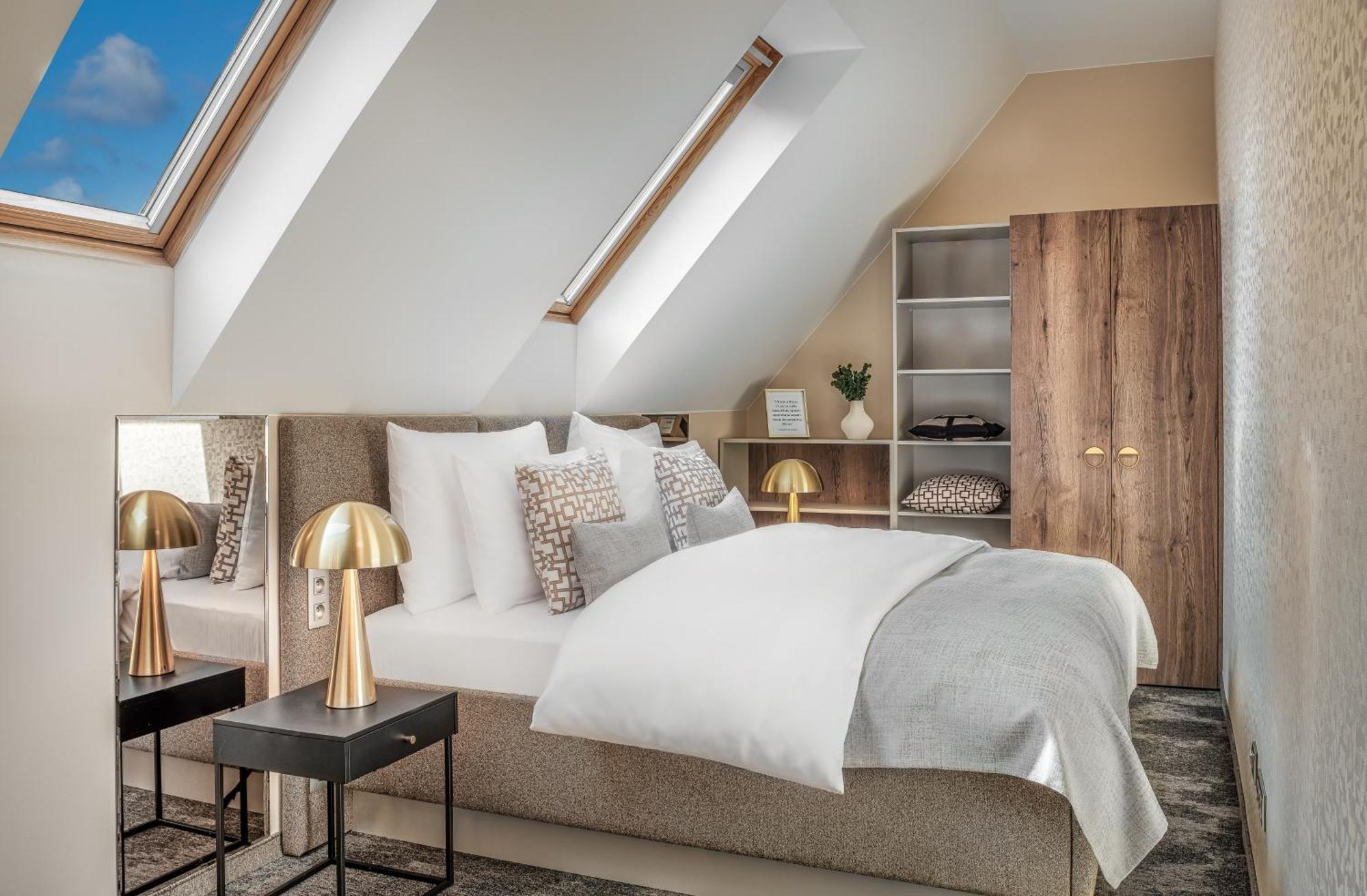 Hotel Maestro By Adrez Prague Ngoại thất bức ảnh