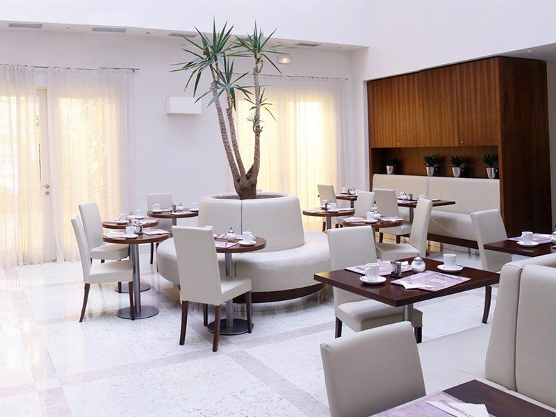 Hotel Maestro By Adrez Prague Ngoại thất bức ảnh