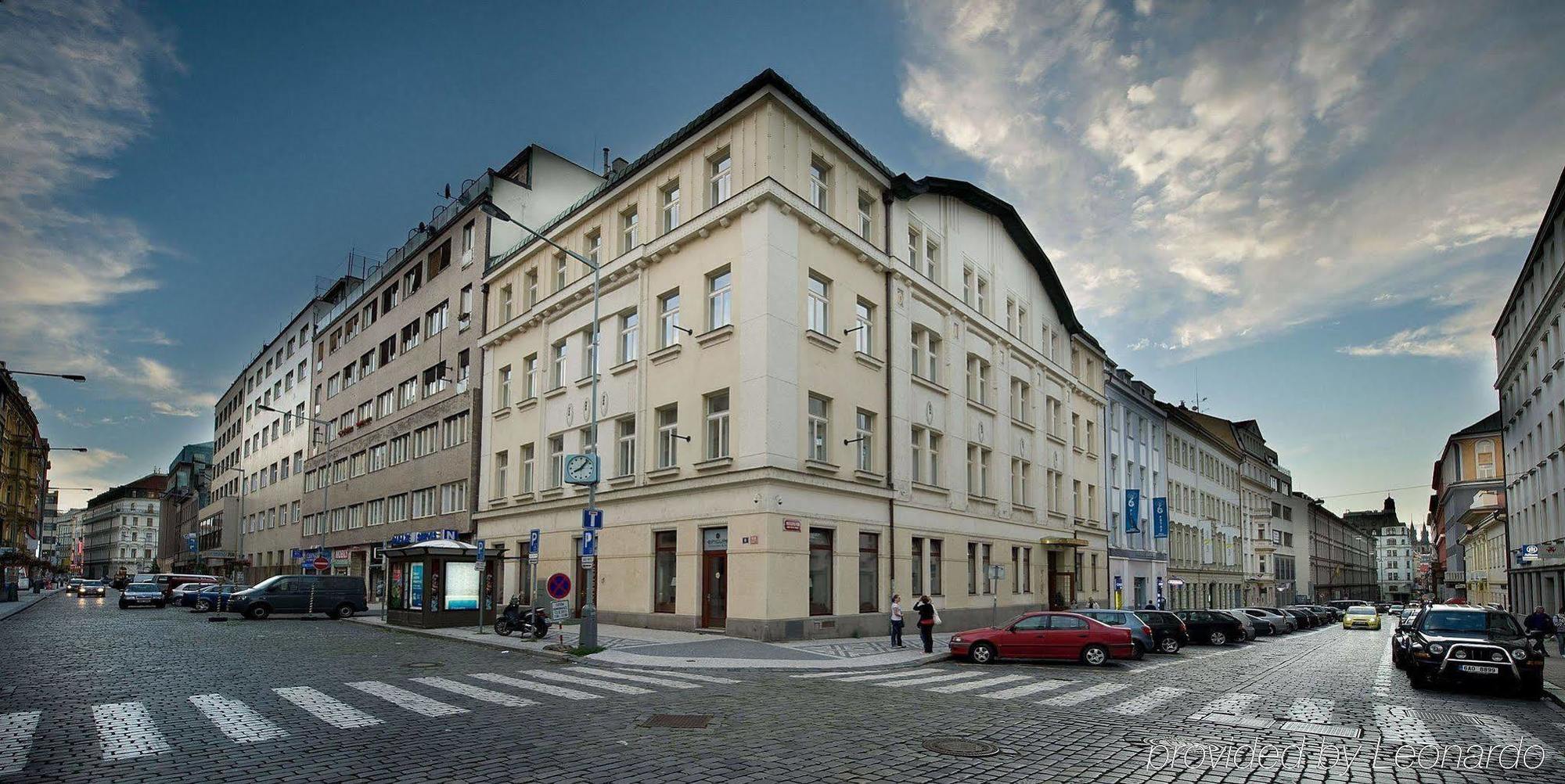 Hotel Maestro By Adrez Prague Ngoại thất bức ảnh